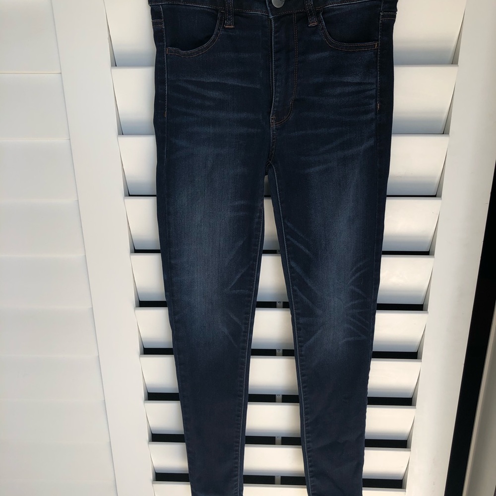 Very comfortable stretchy jeans.DARK BLUE
